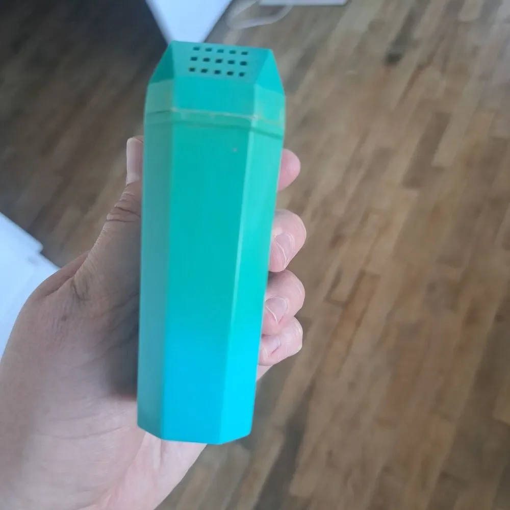 Vintage Vernco 2 in 1 Turquoise Teal Blue Plastic Bakelite Salt Pepper Shaker